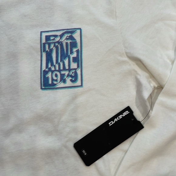 Dakine Men’s Long Sleeve T-Shirt (80’s style graphic) - Picture 2 of 6